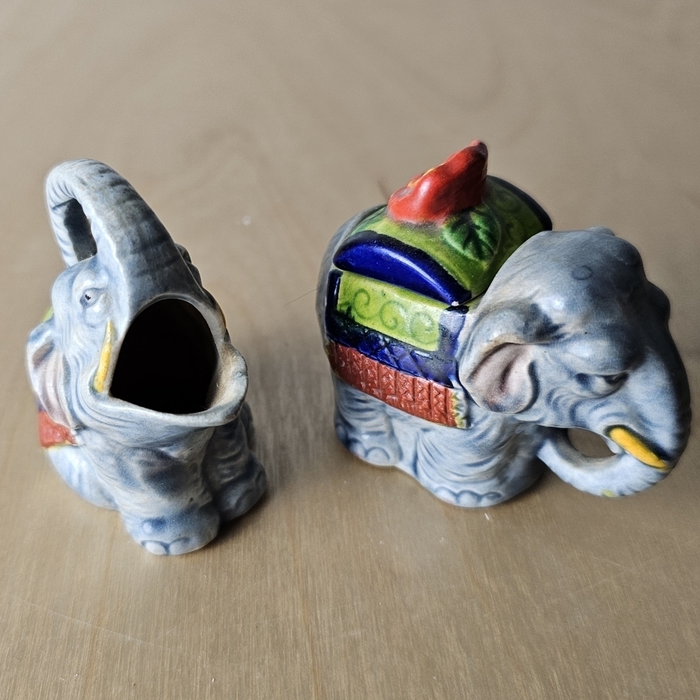 Vintage Ceramic Tiny Circus Elephant Creamer and Sugar Set - Picture 3 of 8